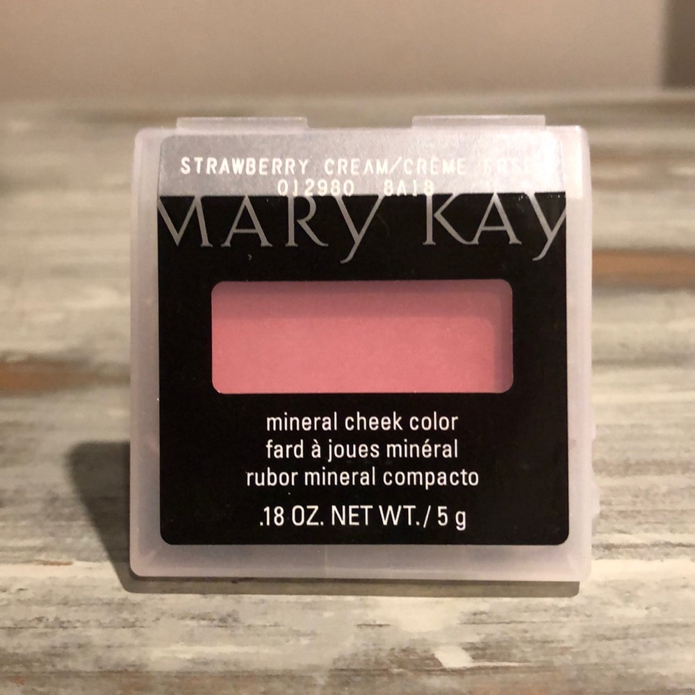 Mary Kay Strawberry Cream mineral cheek color